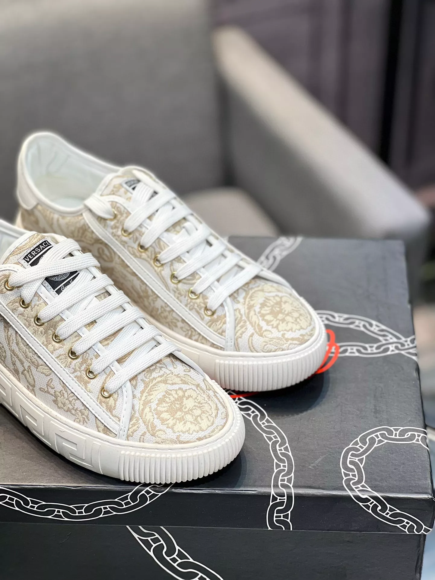 Versace Casual Shoes For Men Classic 9075