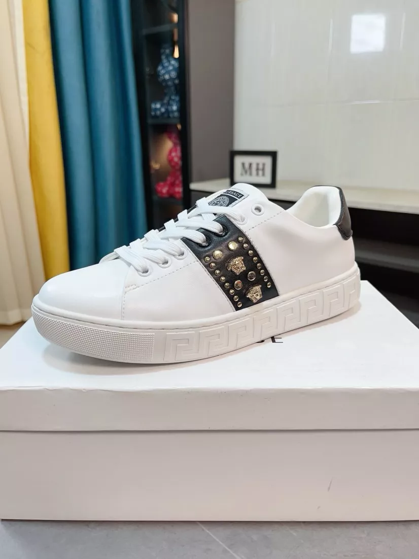 Versace Casual Shoes For Men Durable 9790