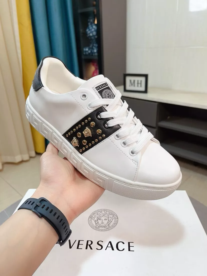 Versace Casual Shoes For Men Durable 9790