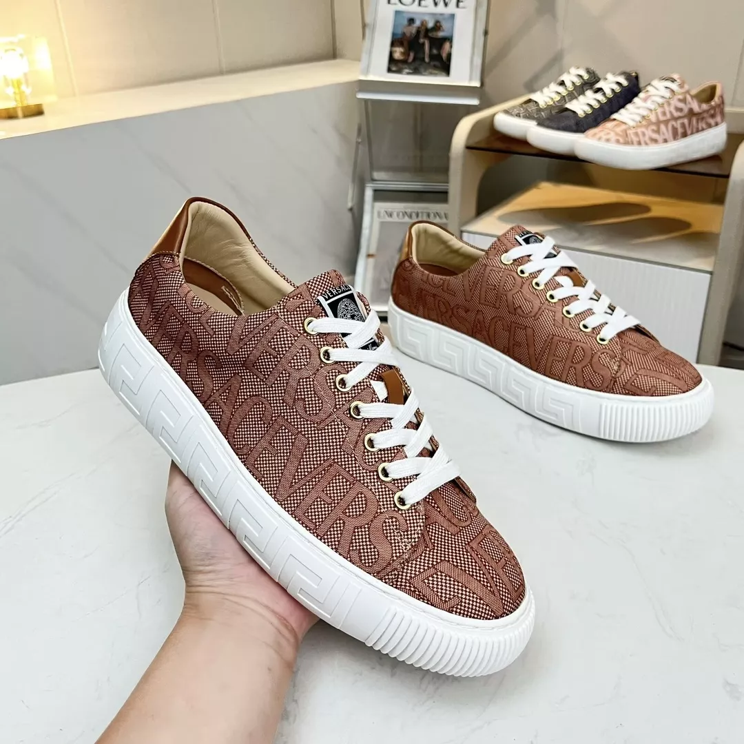 Versace Casual Shoes For Men EyeCatching 2990