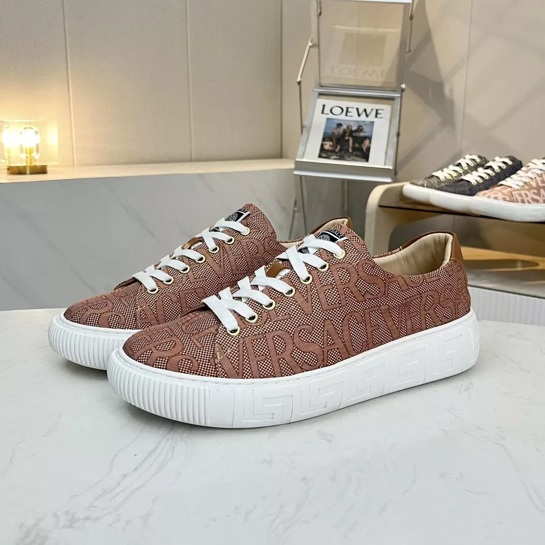 Versace Casual Shoes For Men EyeCatching 2990