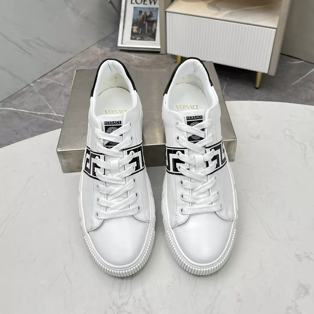 Versace Casual Shoes For Men EyeCatching 6709