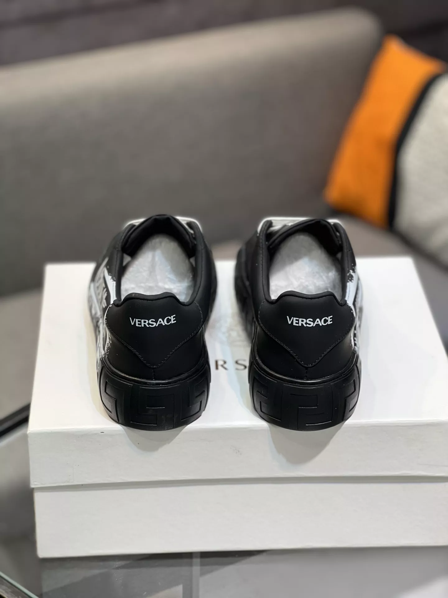 Versace Casual Shoes For Men HighQuality 5389