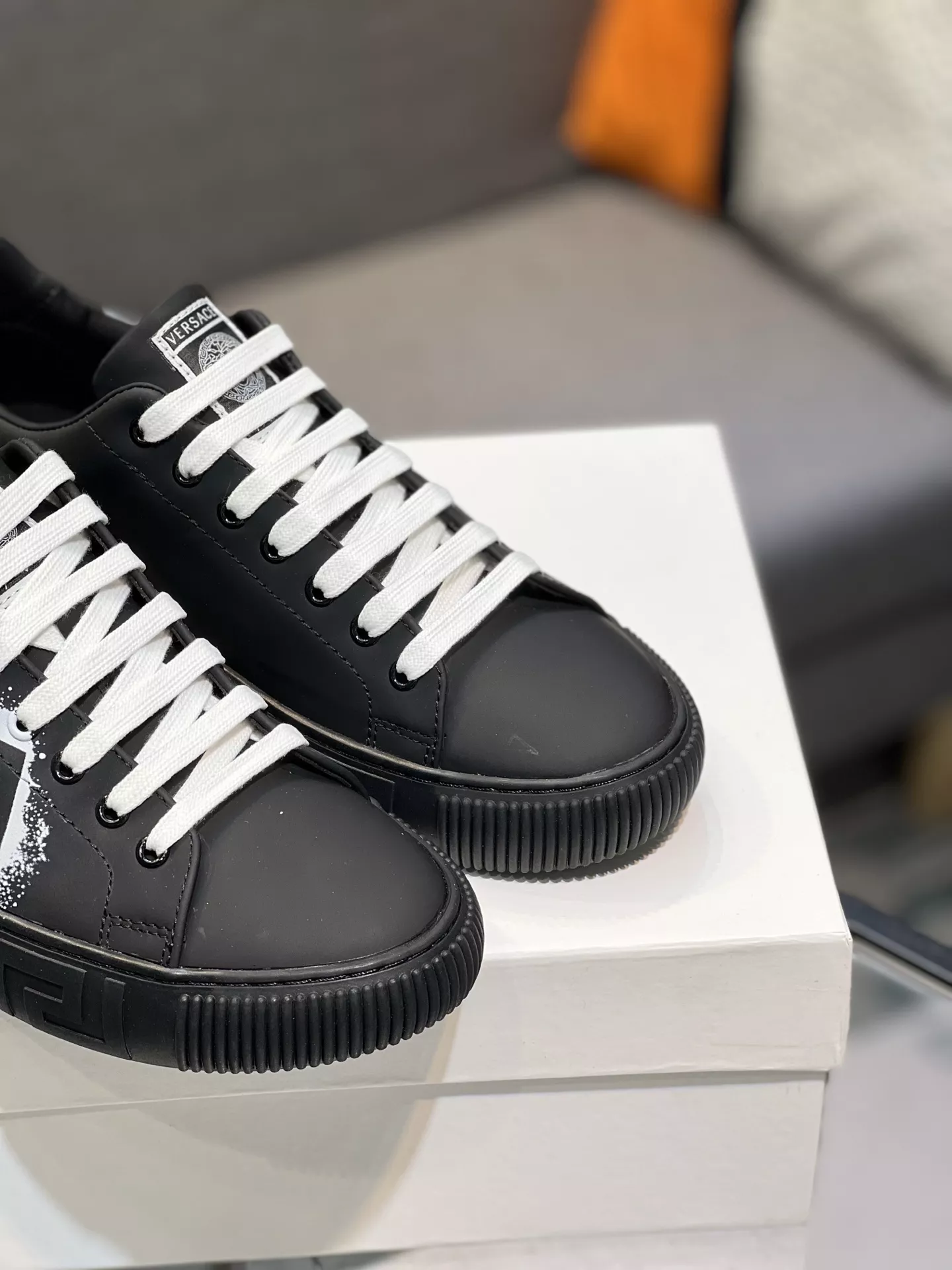 Versace Casual Shoes For Men HighQuality 5389