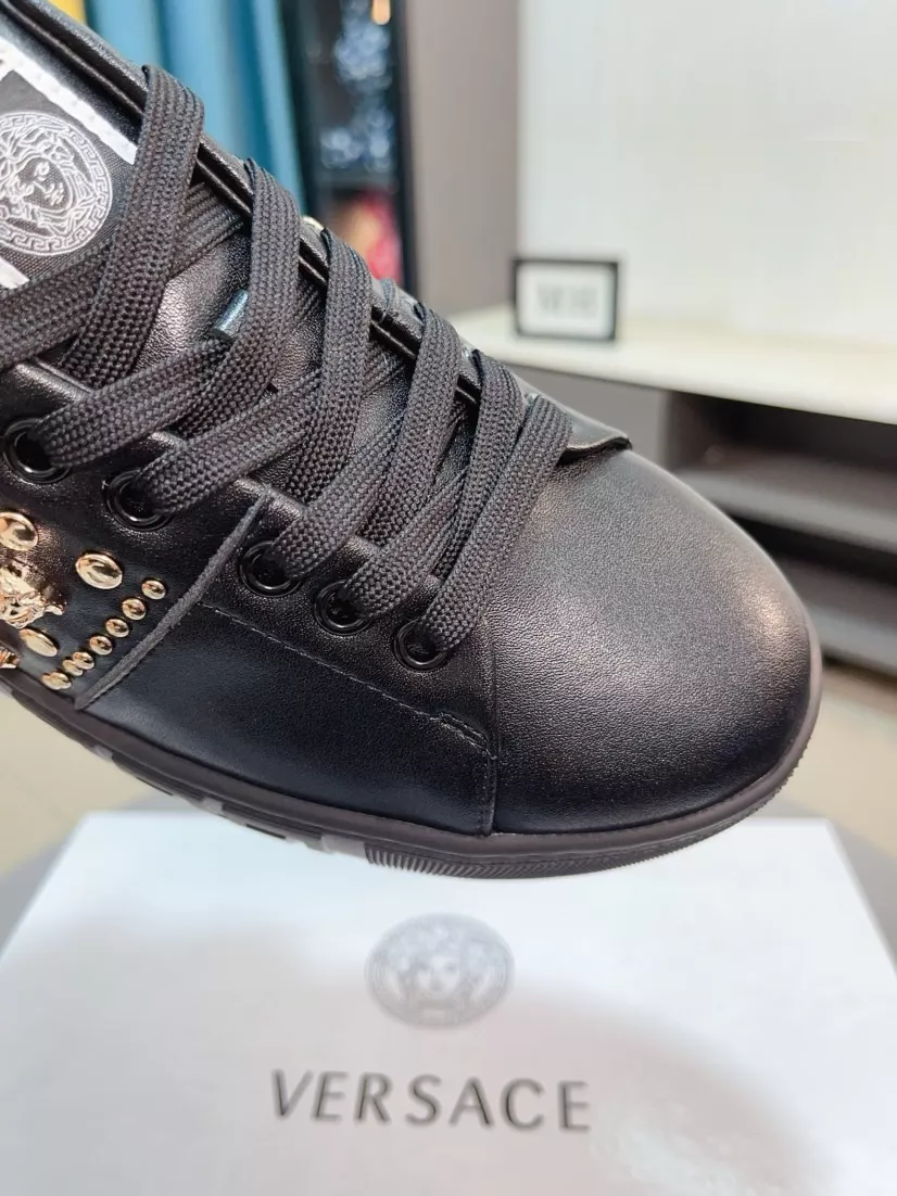 Versace Casual Shoes For Men NewStyle 8280