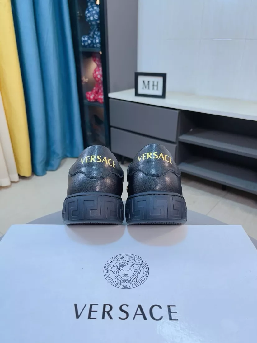 Versace Casual Shoes For Men NewStyle 8280