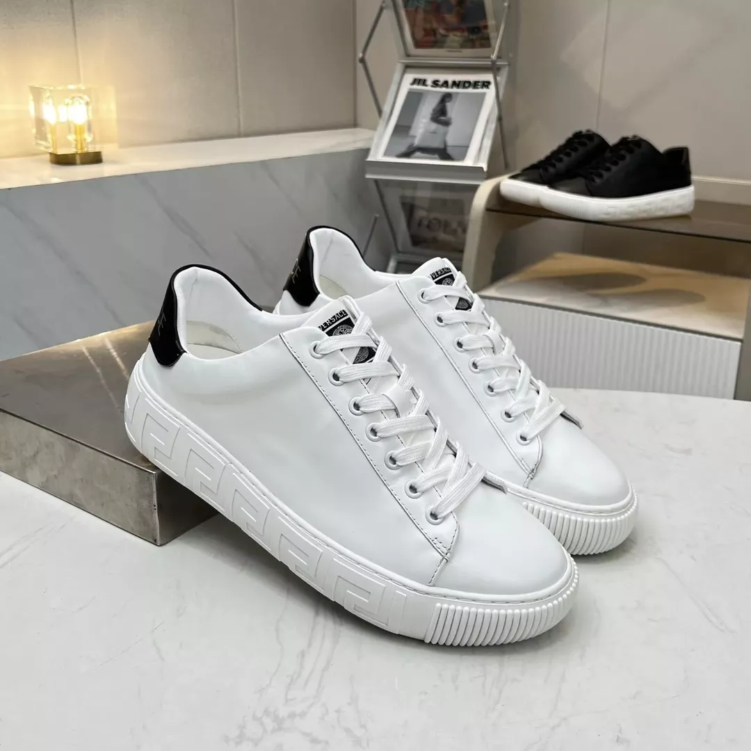 Versace Casual Shoes For Men Popular 5834
