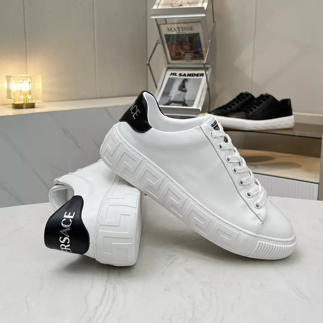 Versace Casual Shoes For Men Popular 5834