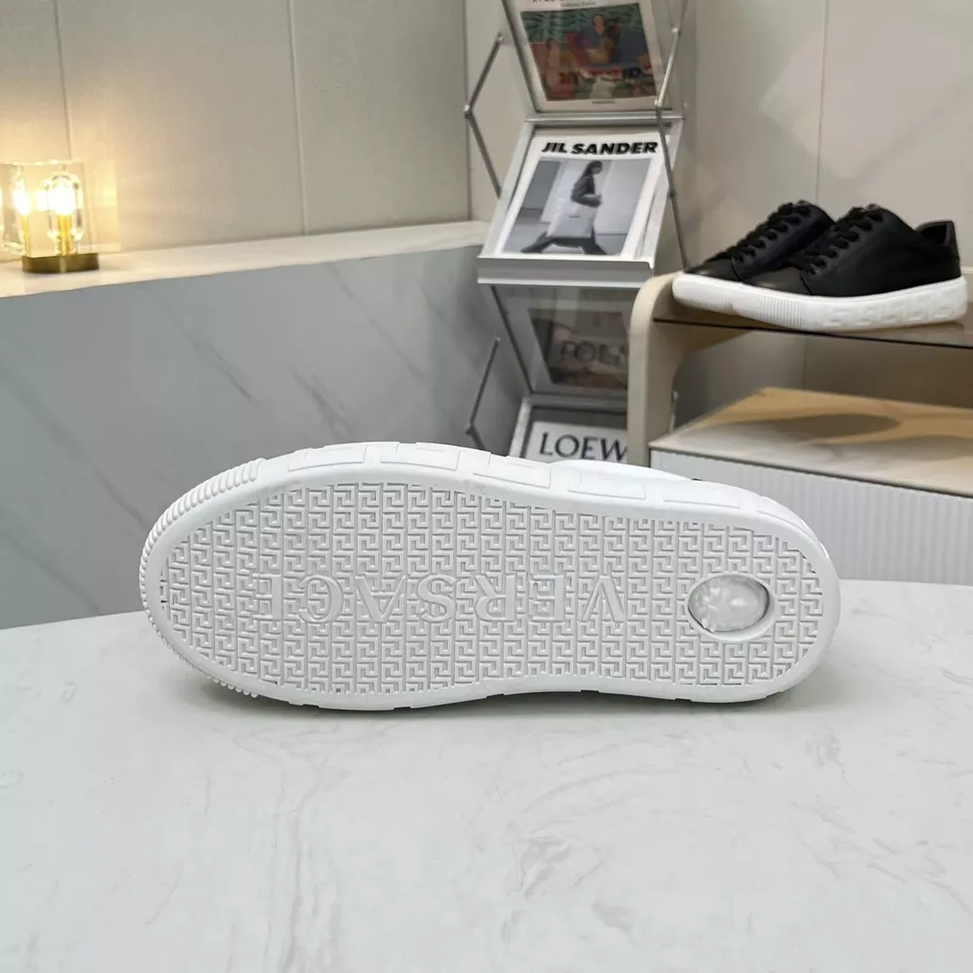 Versace Casual Shoes For Men Popular 5834