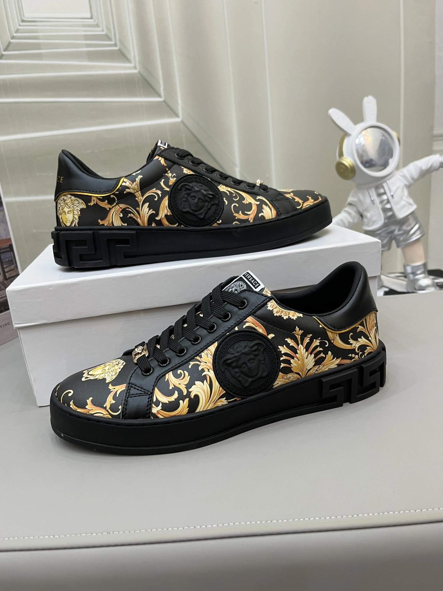 Versace Casual Shoes For Men Reliable 812