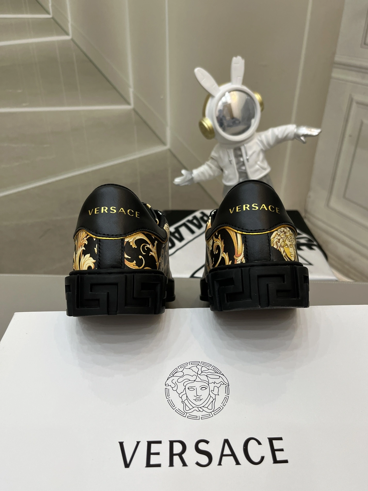 Versace Casual Shoes For Men Reliable 812