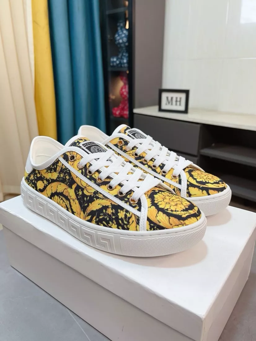Versace Casual Shoes For Men TopPick 8732