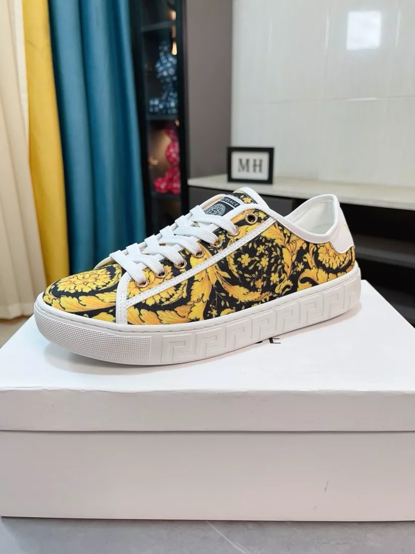 Versace Casual Shoes For Men TopPick 8732