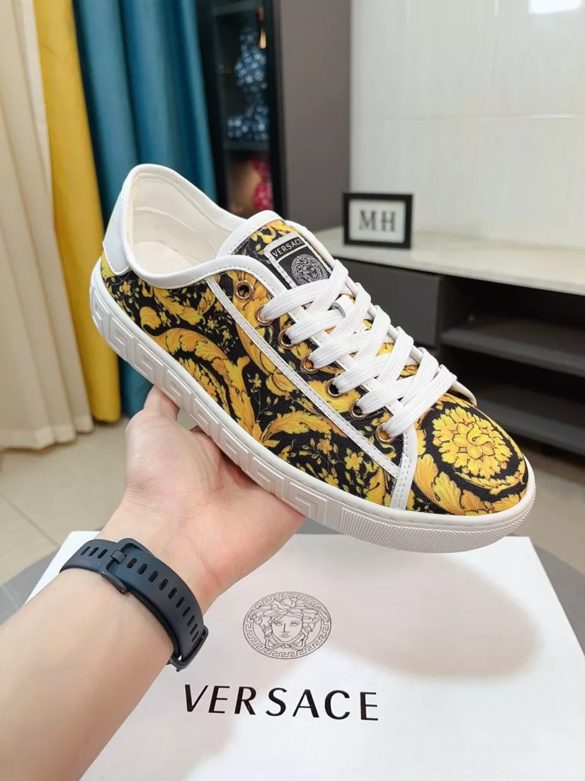 Versace Casual Shoes For Men TopPick 8732