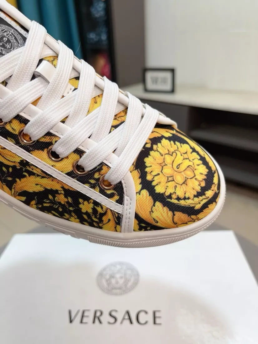 Versace Casual Shoes For Men TopPick 8732