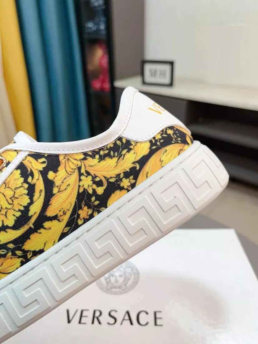 Versace Casual Shoes For Men TopPick 8732