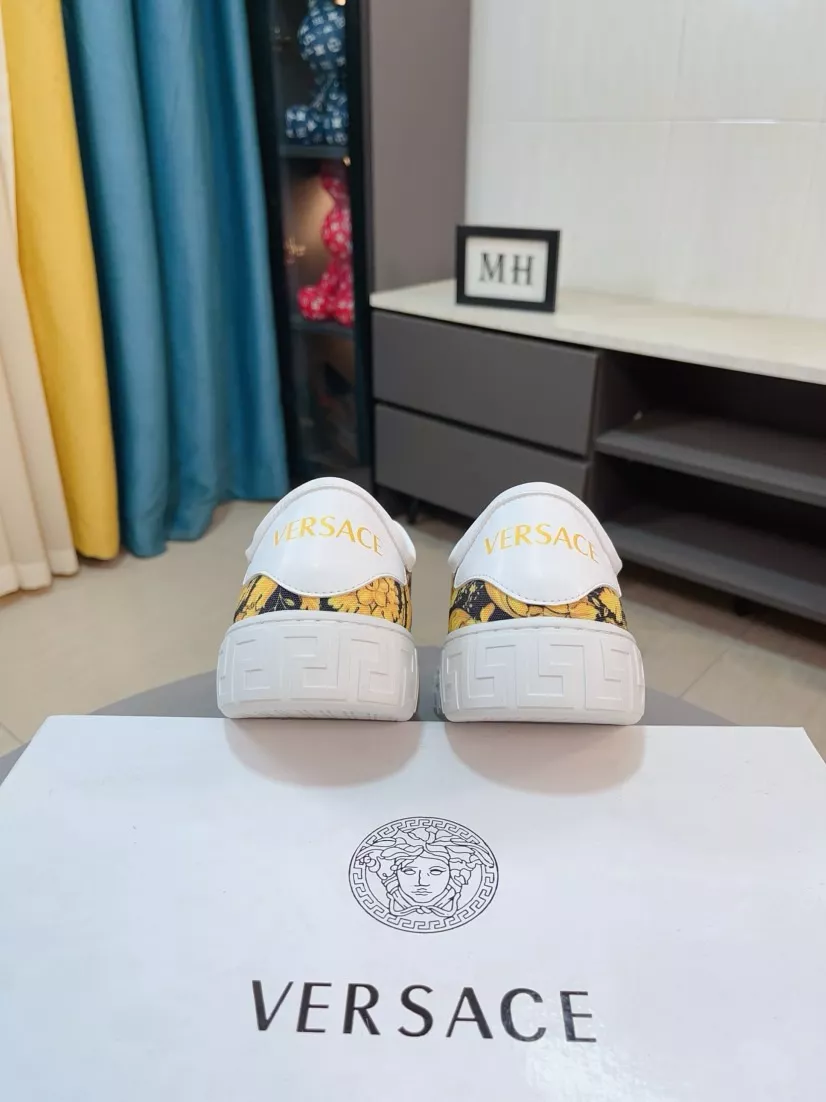 Versace Casual Shoes For Men TopPick 8732