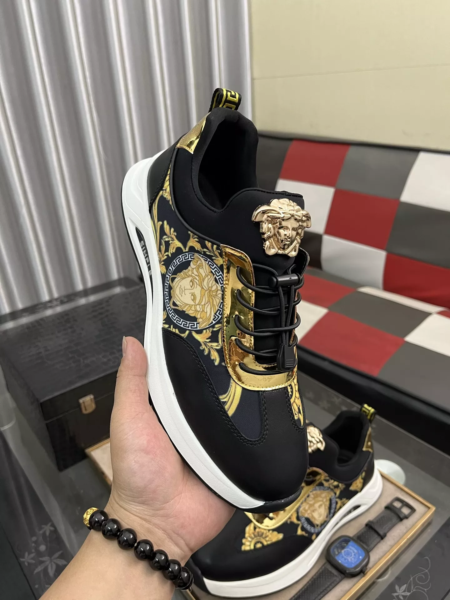 Versace Casual Shoes For Men Trendsetting 7896