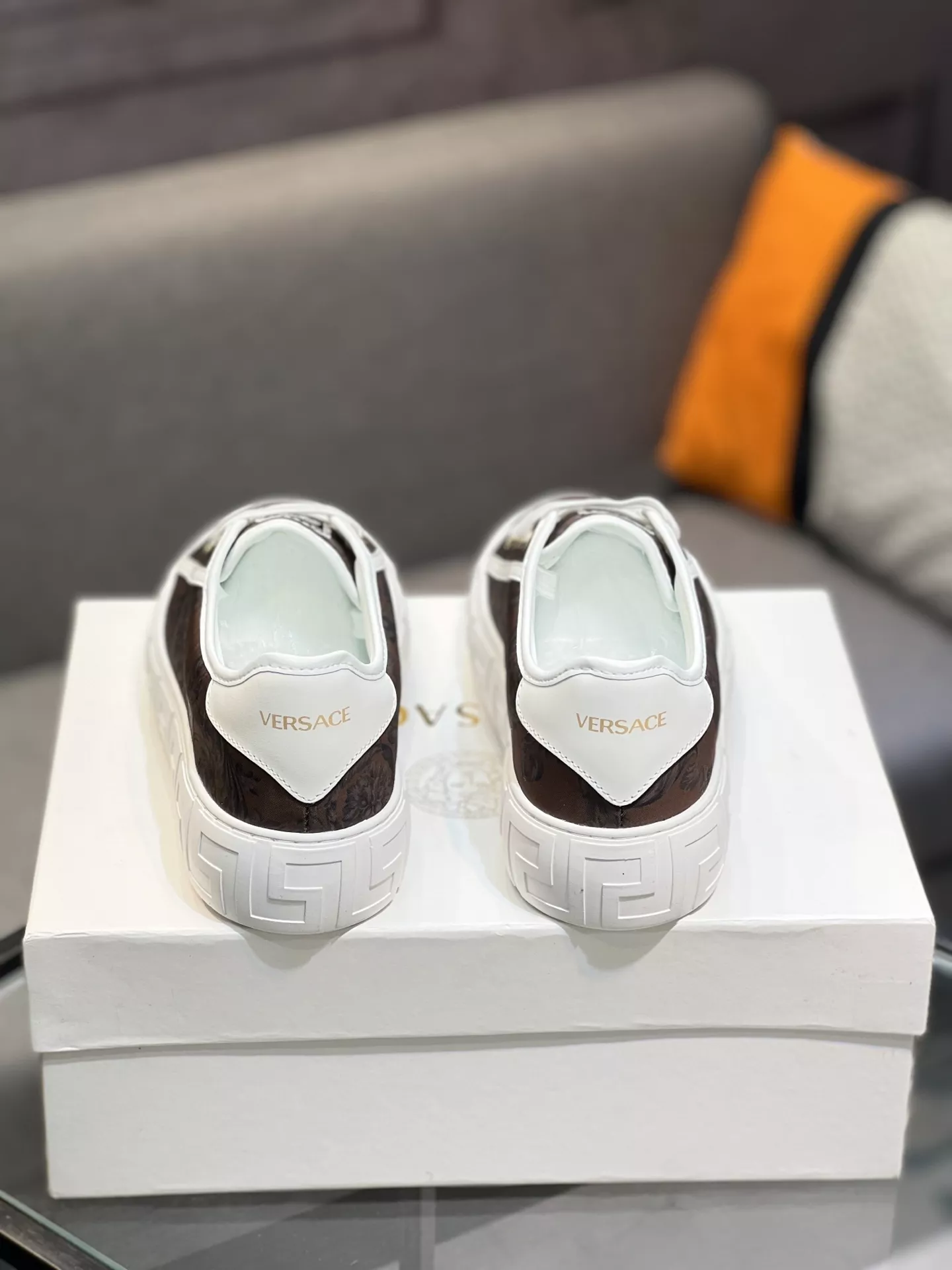 Versace Casual Shoes For Men Versatile 183