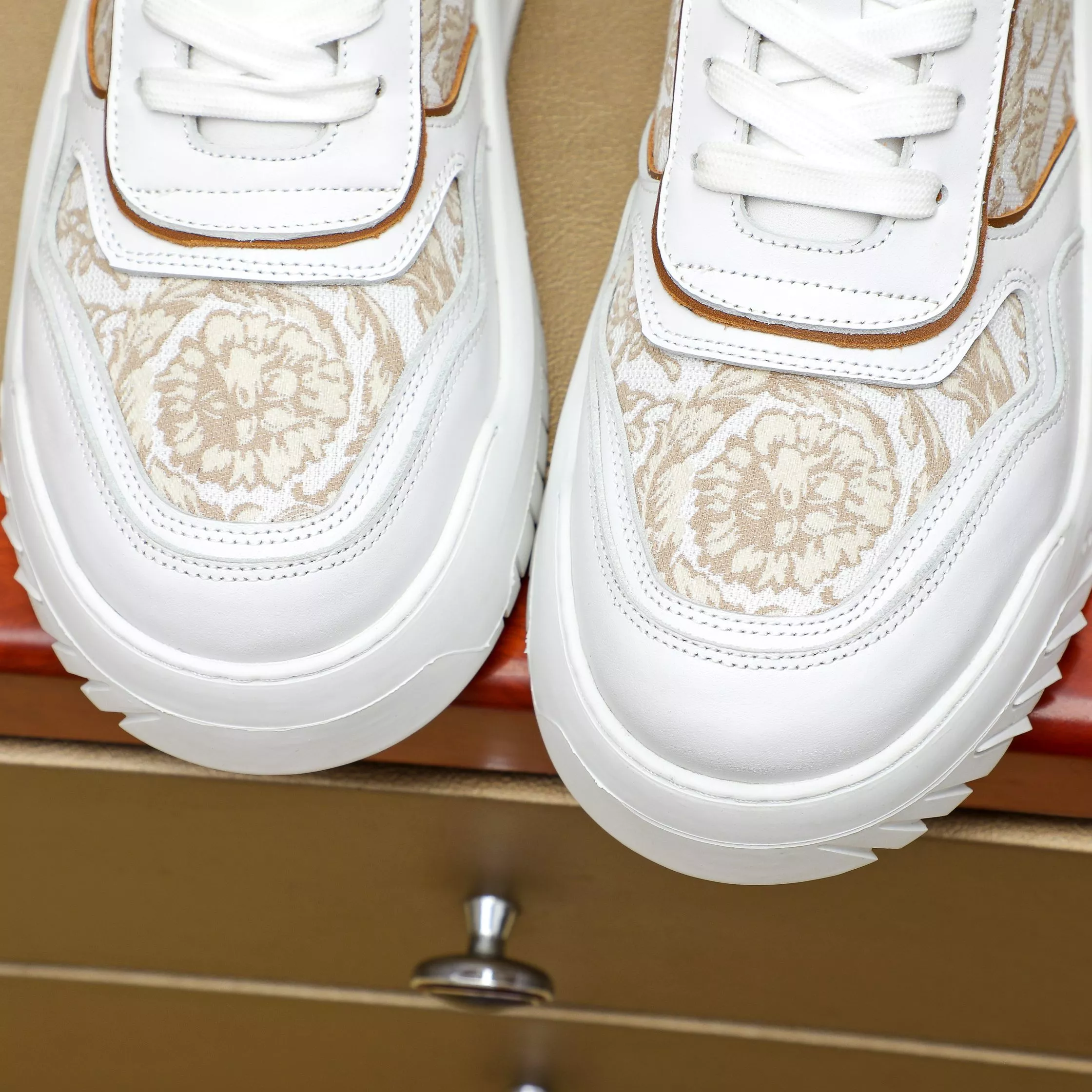 Versace Casual Shoes For Men WellDesigned 7464
