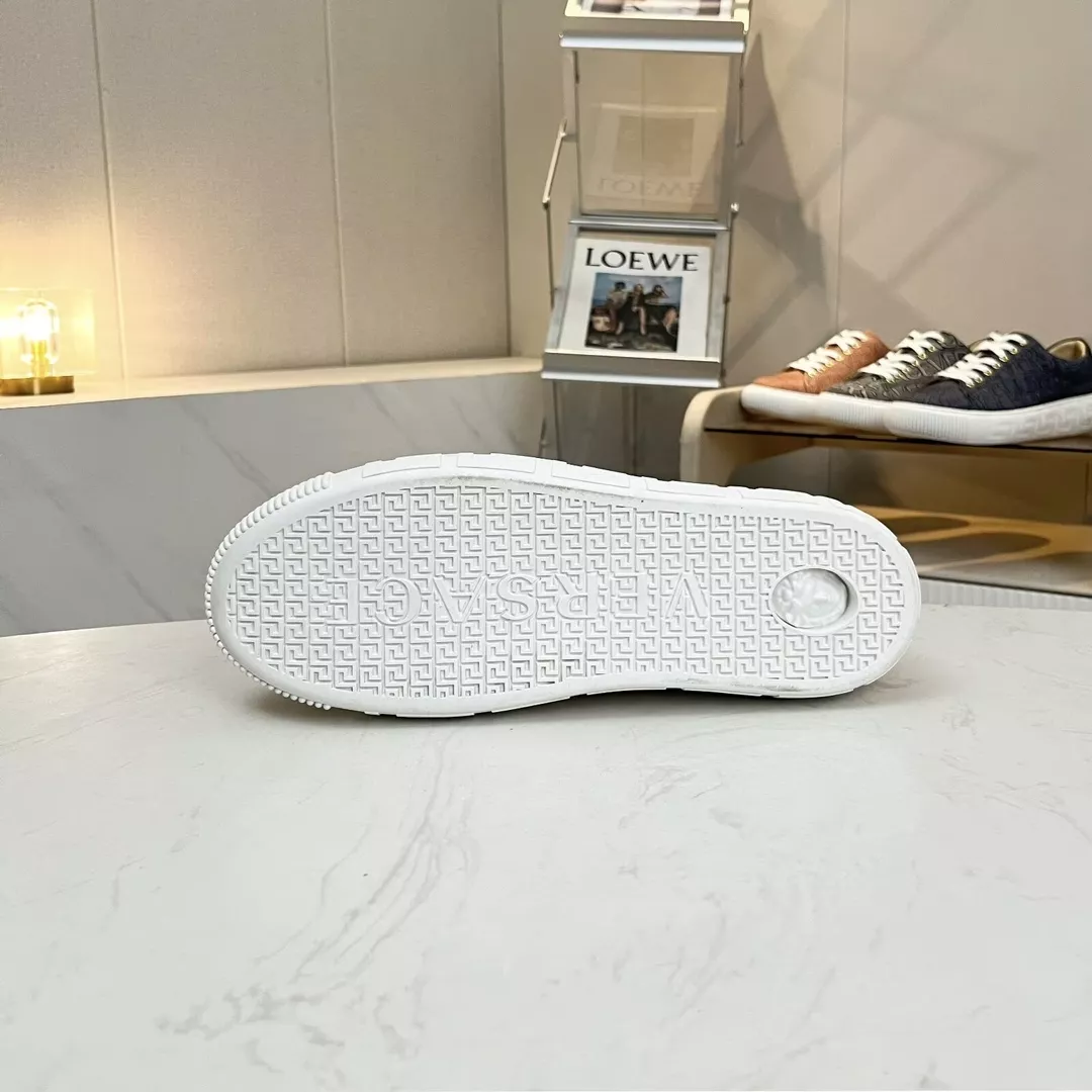 Versace Casual Shoes For Men WellDesigned 9621