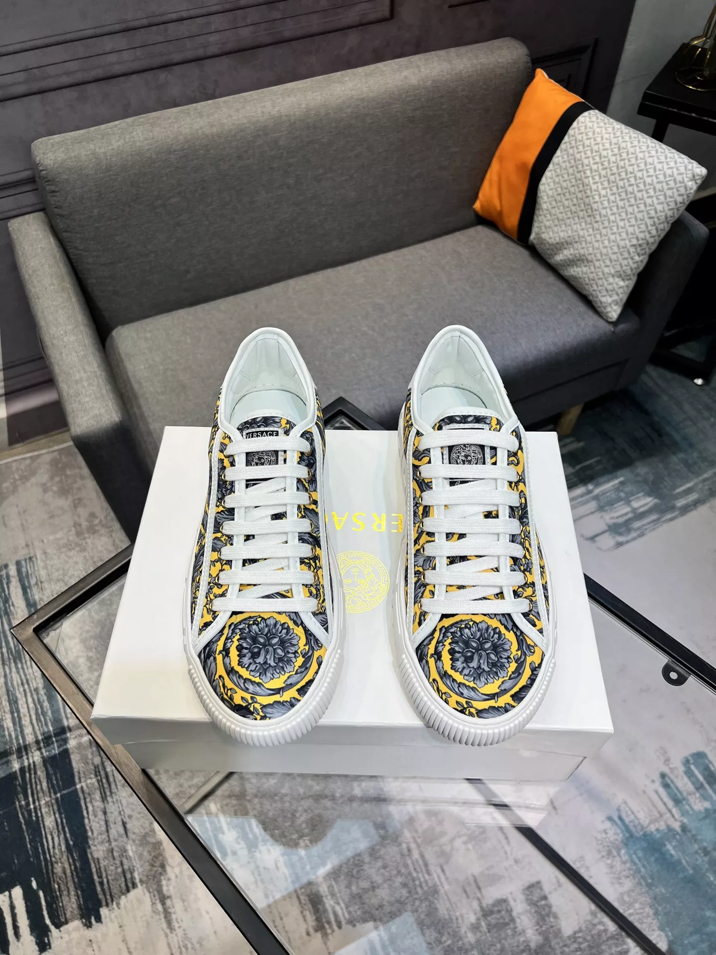 Versace Casual Shoes For Women Modern 3125