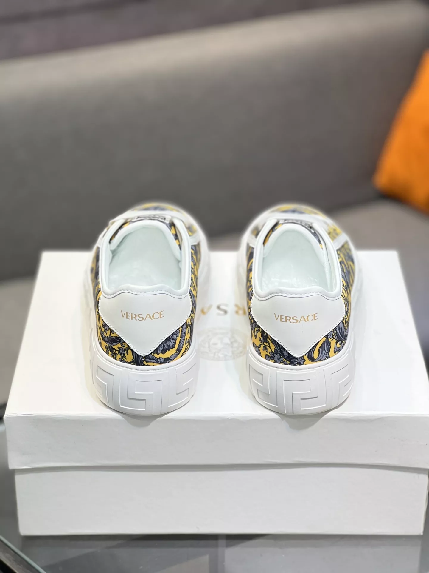 Versace Casual Shoes For Women Modern 3125