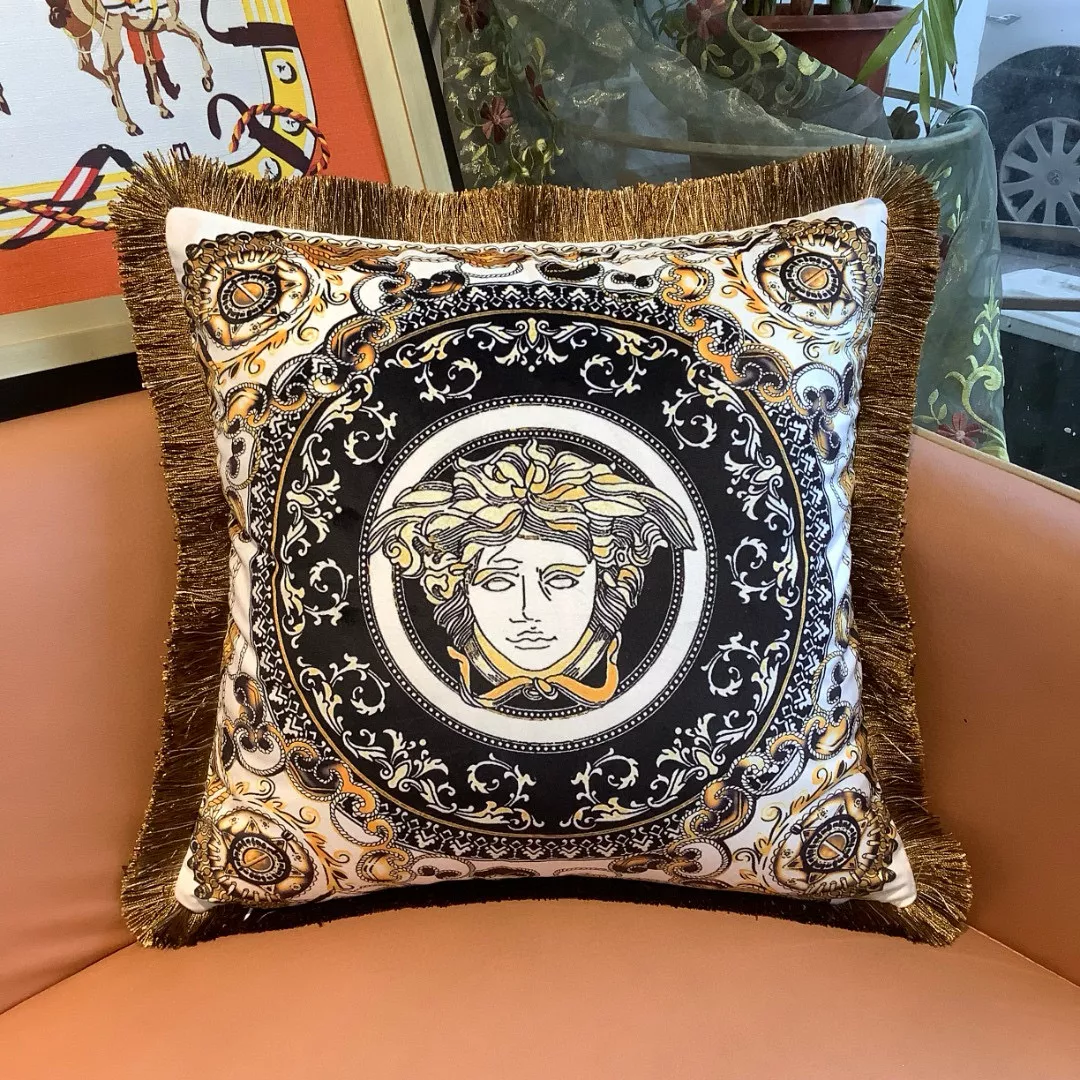 Versace Cushion Compact 3082