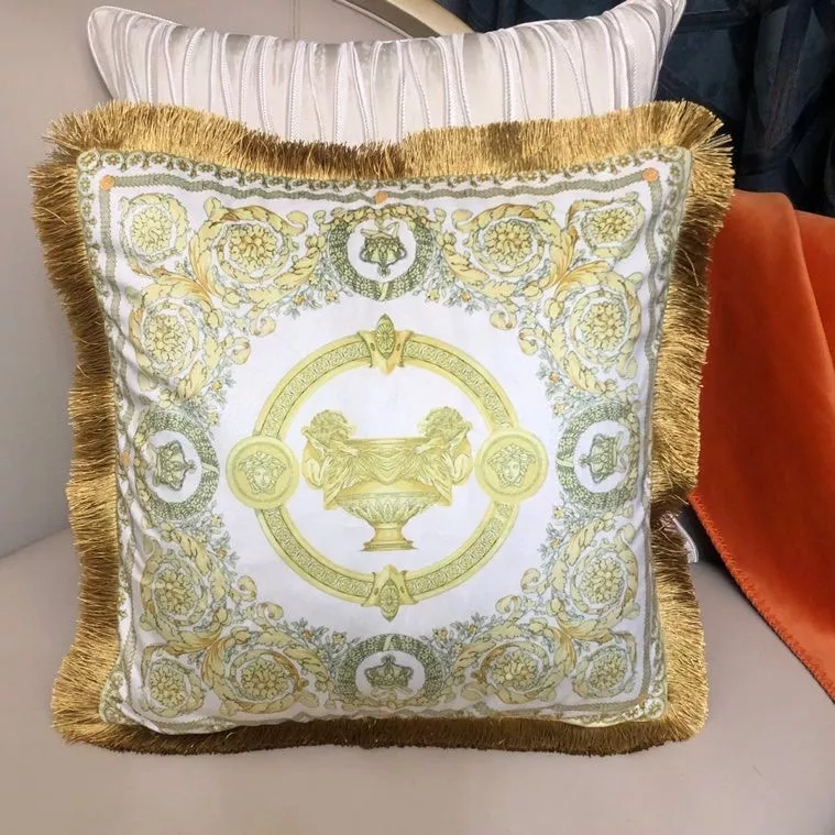 Versace Cushion GoodFit 283
