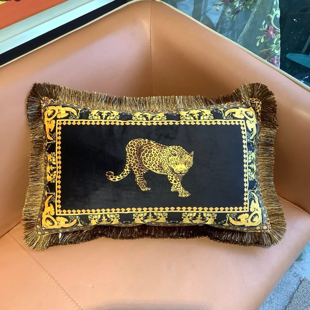 Versace Cushion Lightweight 8510