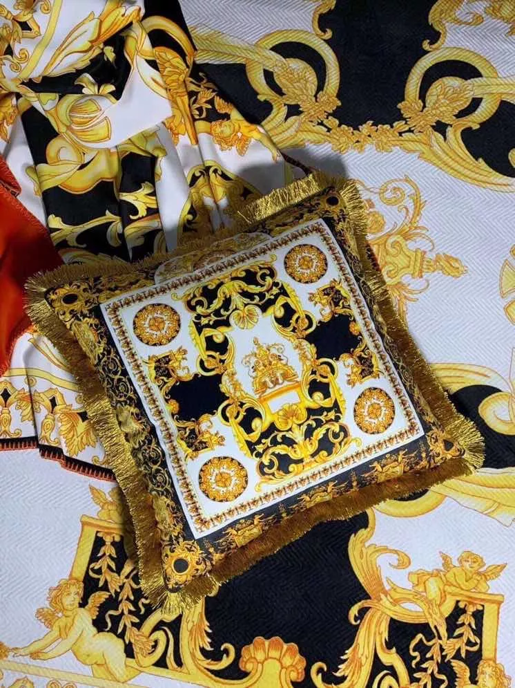 Versace Cushion Resilient 2878