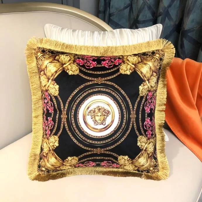 Versace Cushion StreetReady 536