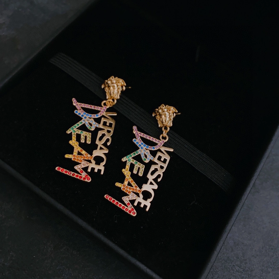 Versace Earrings For Women Comfortable 7882
