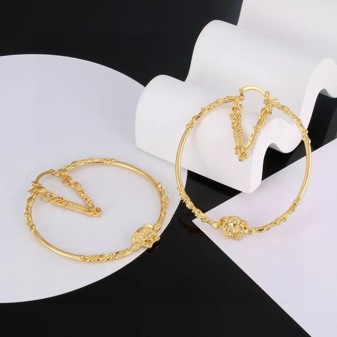 Versace Earrings For Women Durable 3470