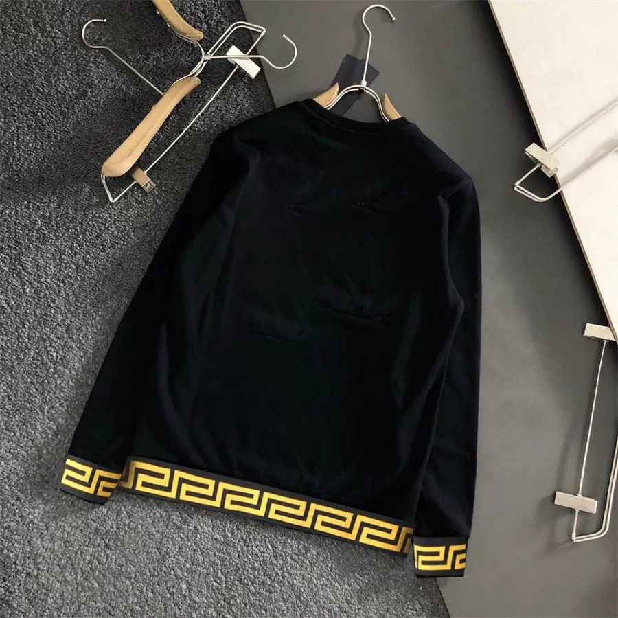 Versace Hoodies Long Sleeved For Men Flexible 3790