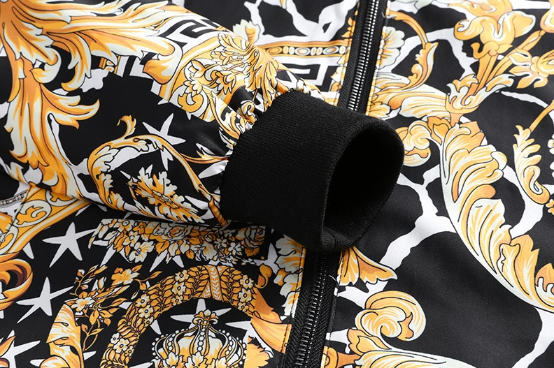 Versace Jackets Long Sleeved For Men DailyWear 8393
