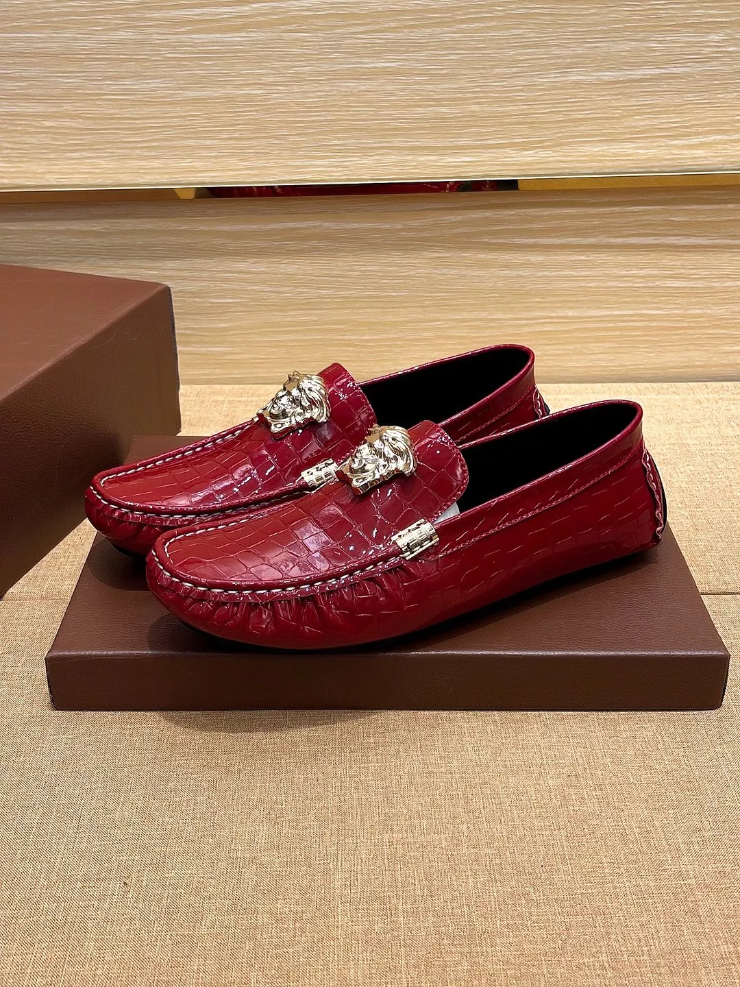 Versace Leather Shoes For Men Affordable 3206