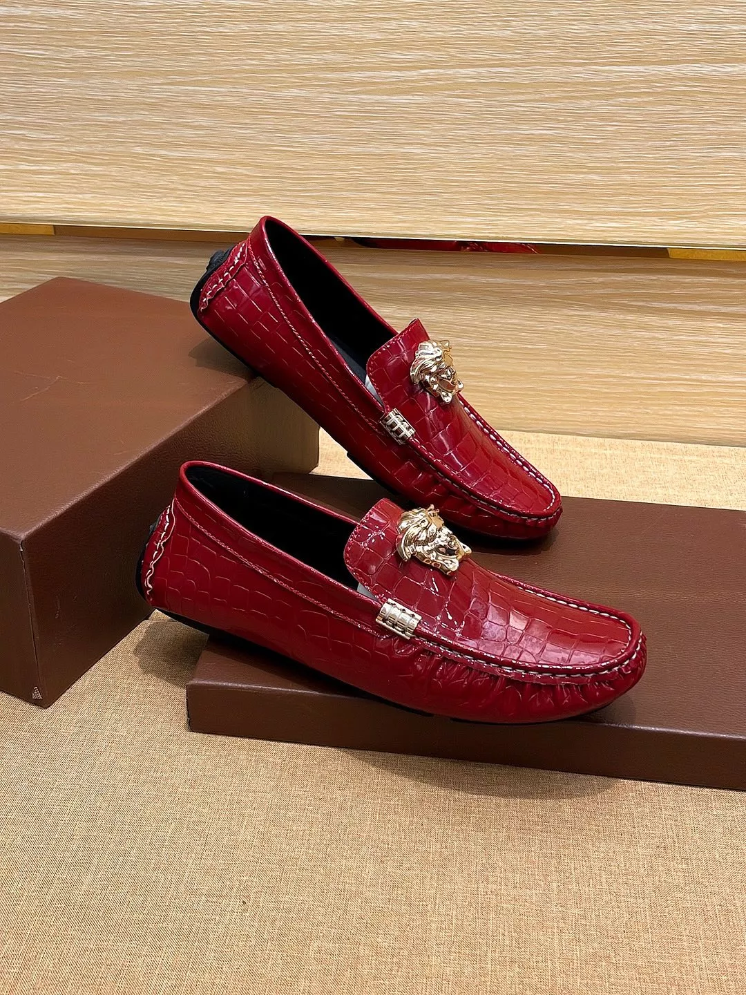 Versace Leather Shoes For Men Affordable 3206