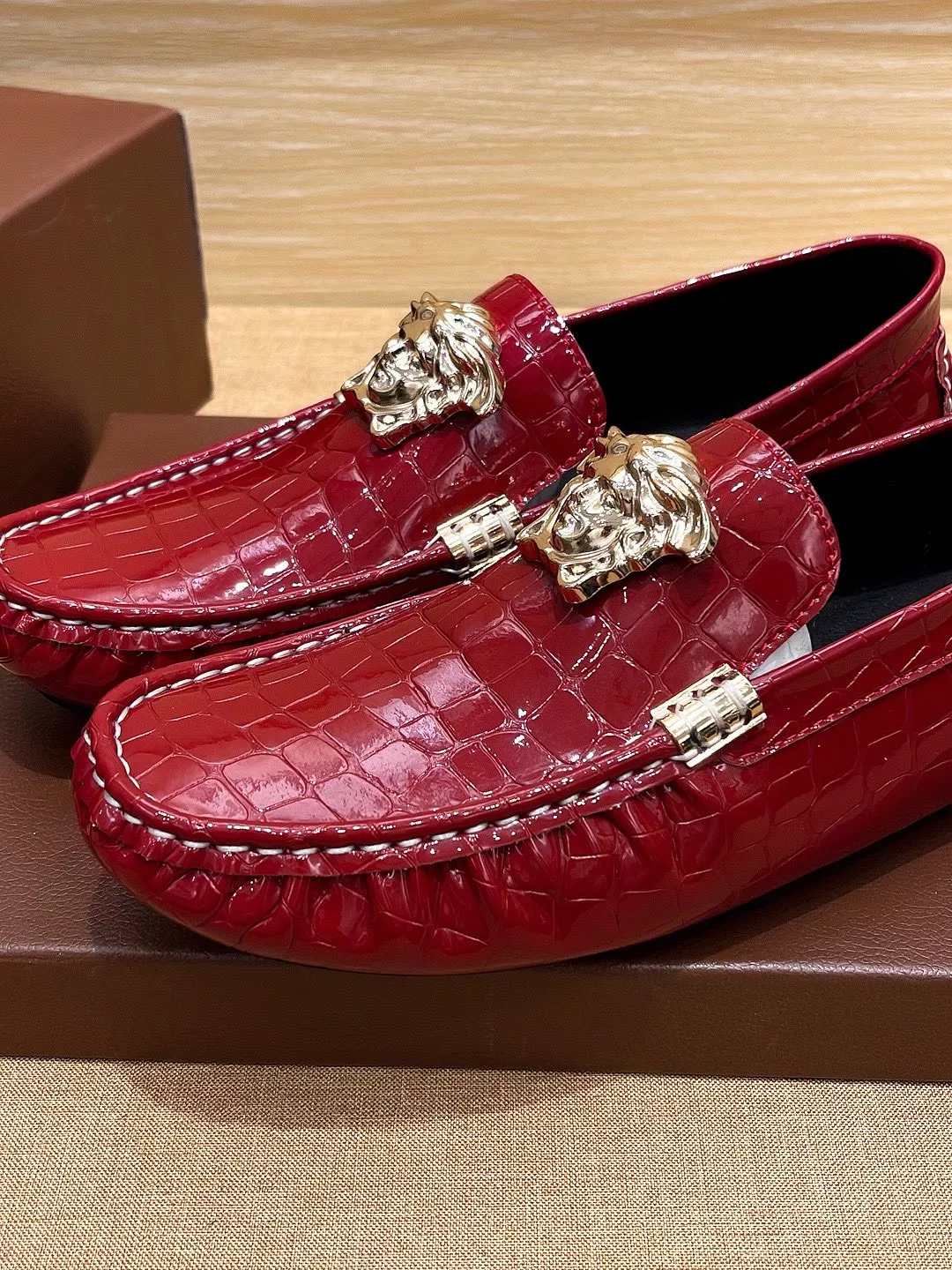 Versace Leather Shoes For Men Affordable 3206