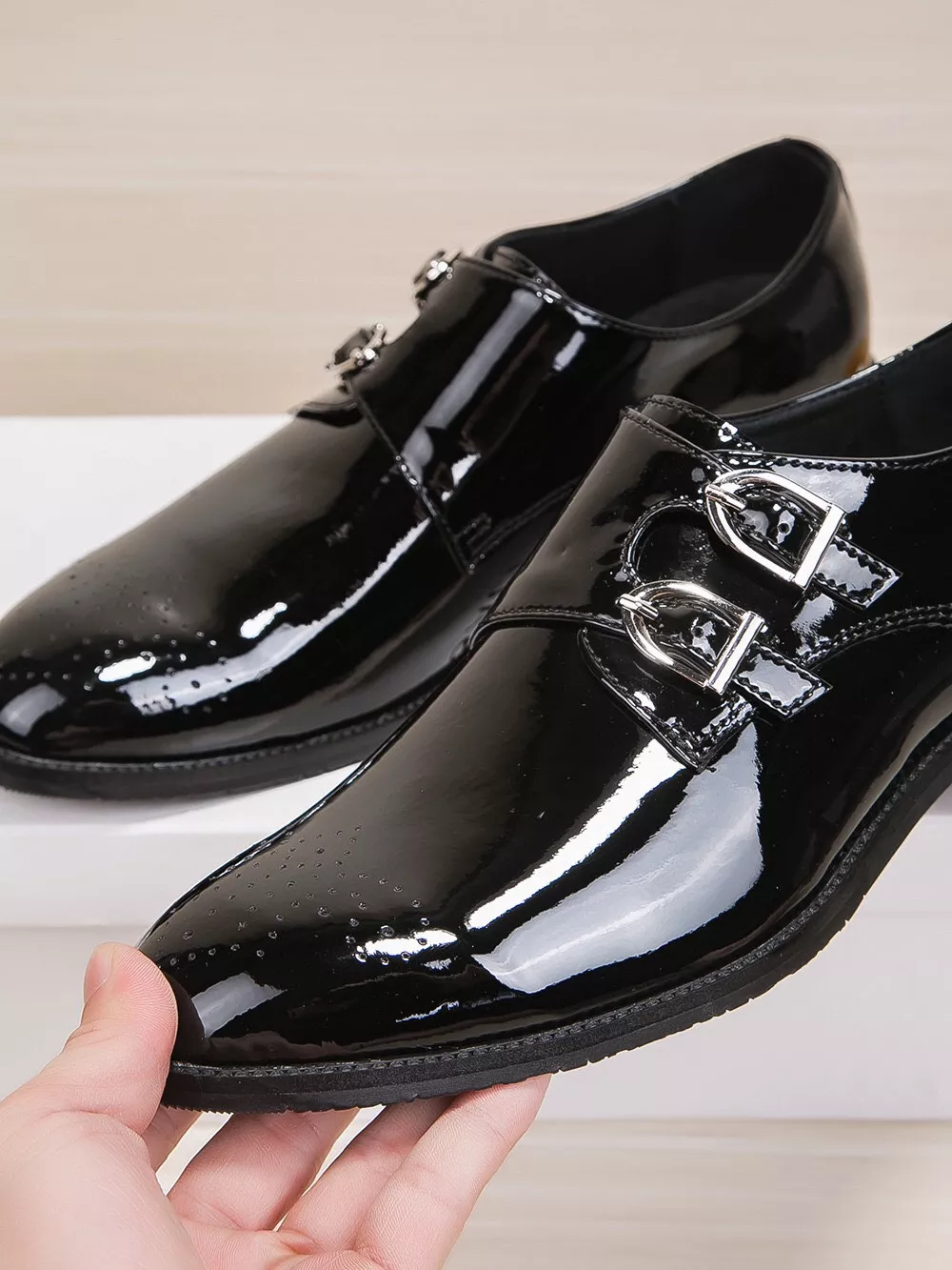 Versace Leather Shoes For Men AllSeason 8856