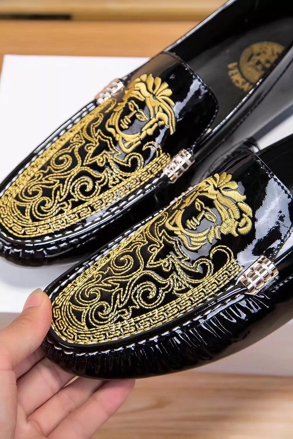 Versace Leather Shoes For Men Bold 470