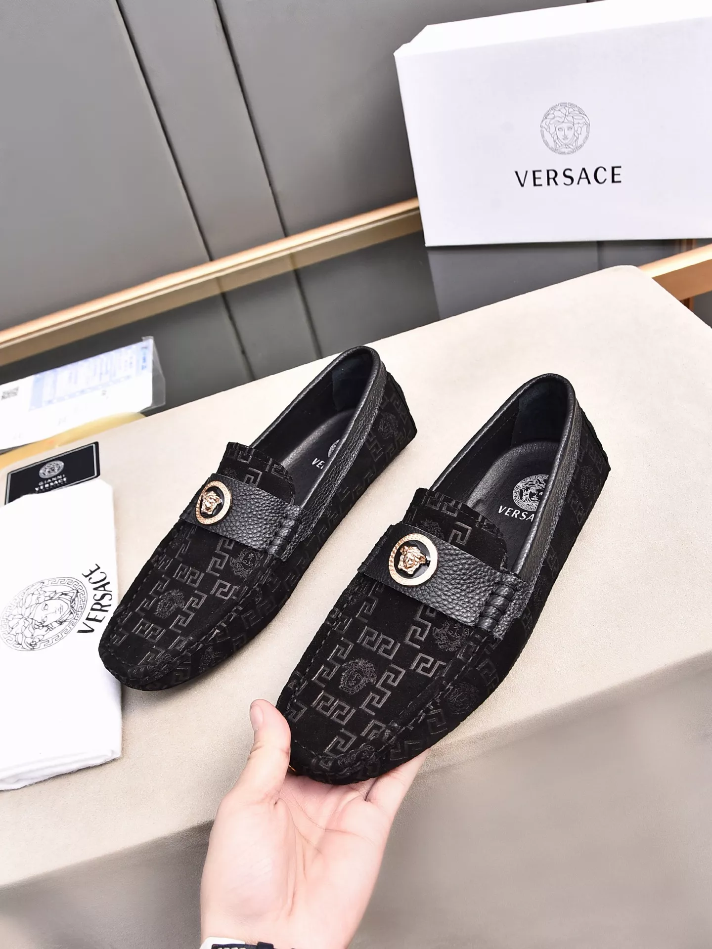 Versace Leather Shoes For Men Comfortable 2456