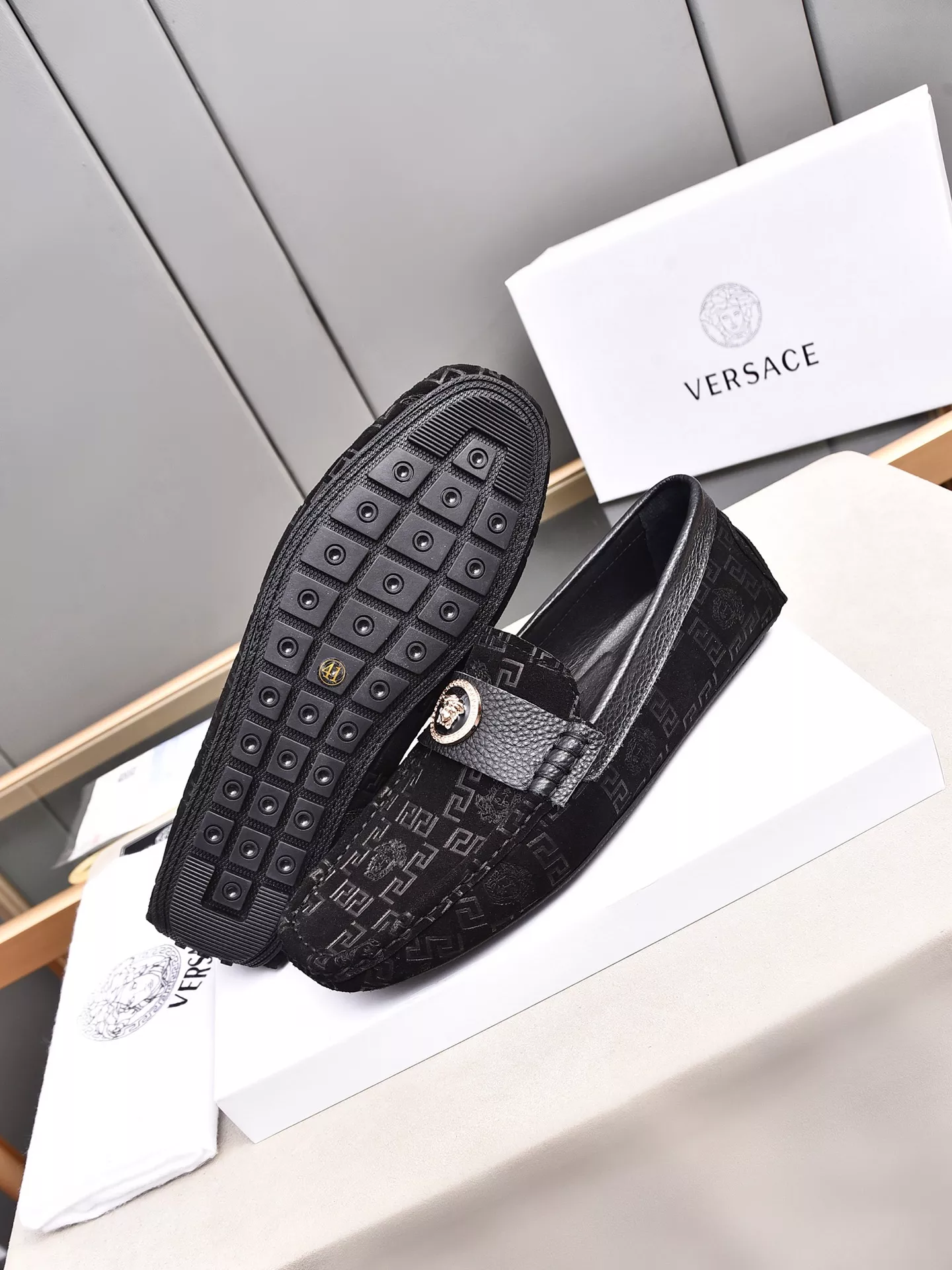 Versace Leather Shoes For Men Comfortable 2456