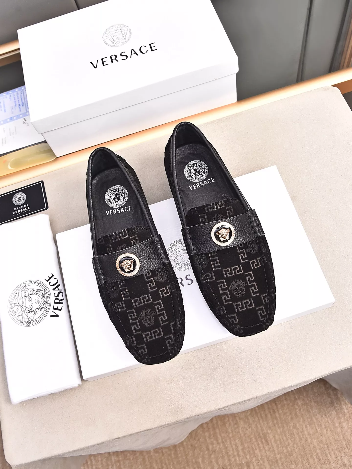 Versace Leather Shoes For Men Comfortable 2456