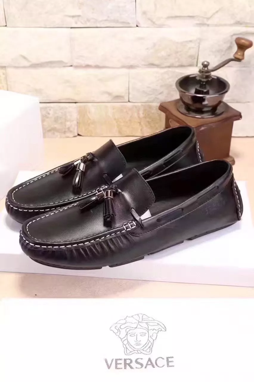 Versace Leather Shoes For Men Durable 4130