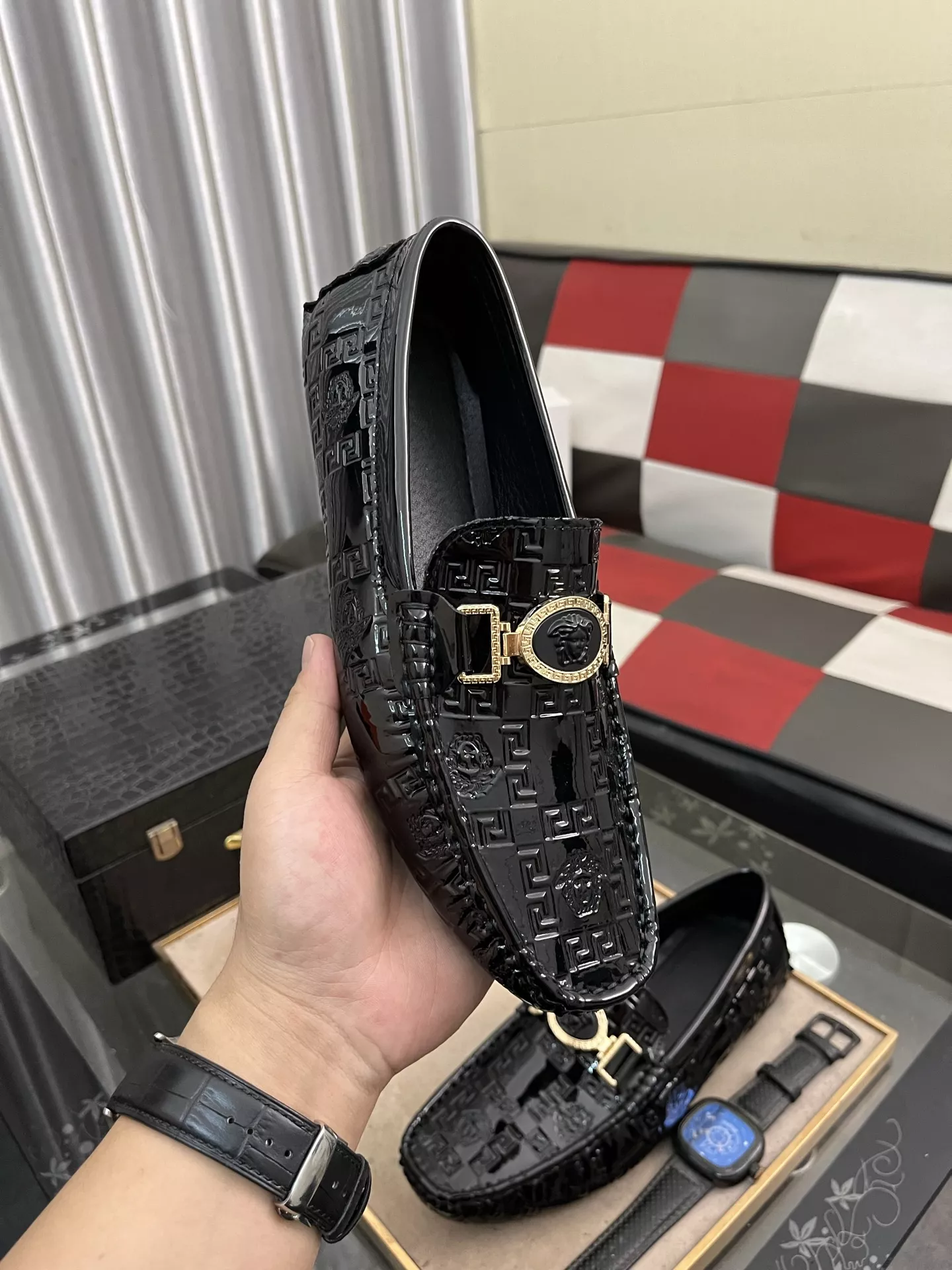 Versace Leather Shoes For Men Durable 4528