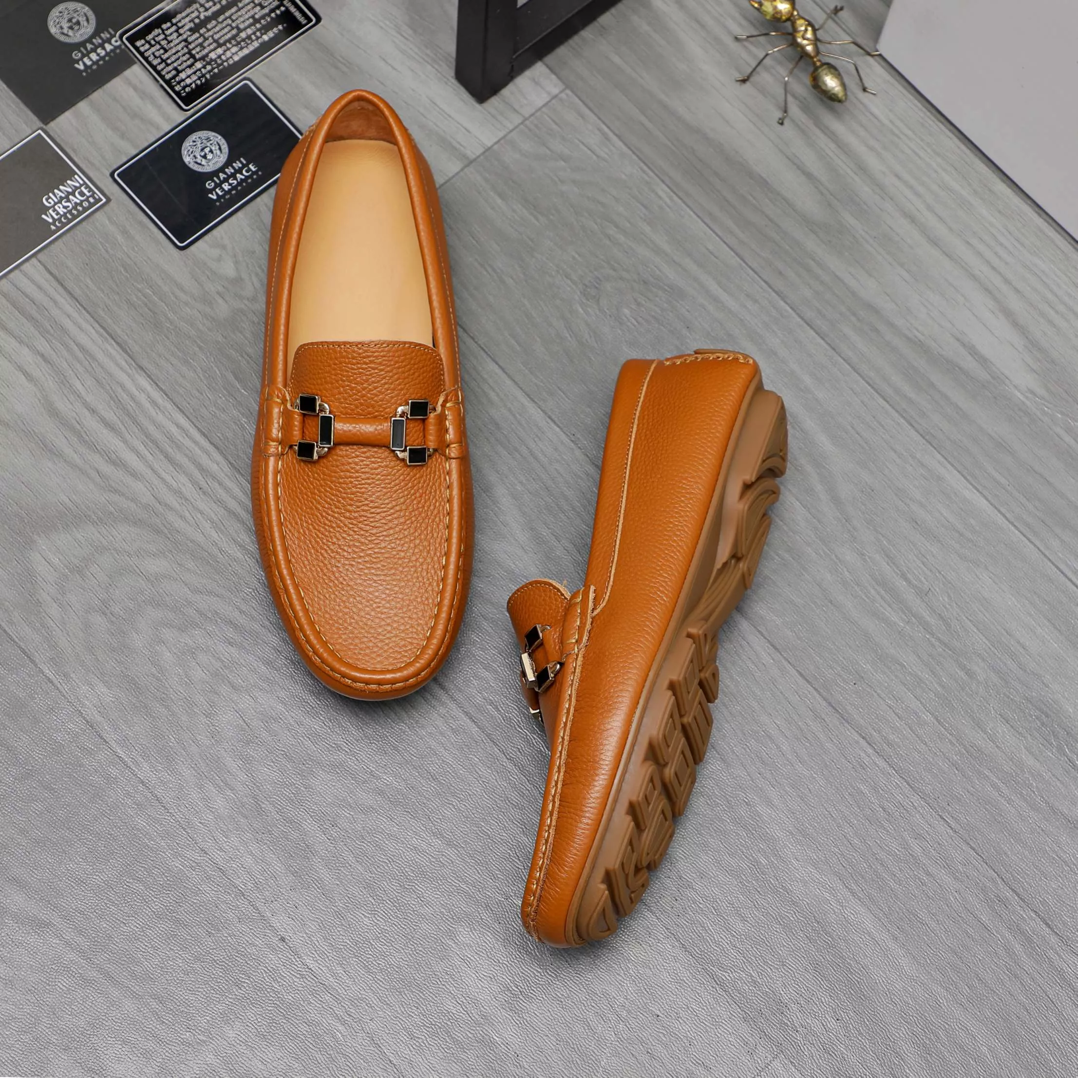 Versace Leather Shoes For Men EasyMatch 5504