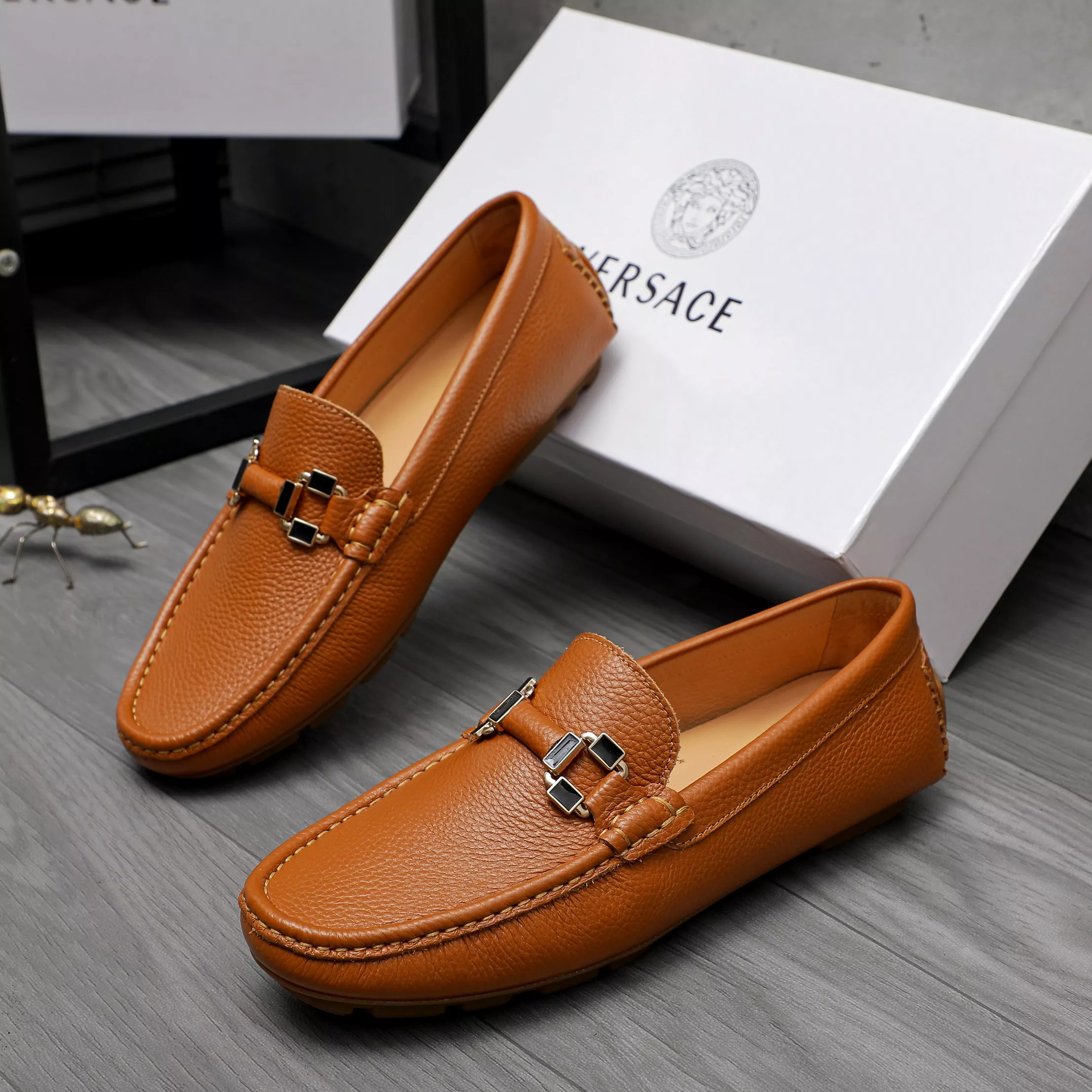 Versace Leather Shoes For Men EasyMatch 5504