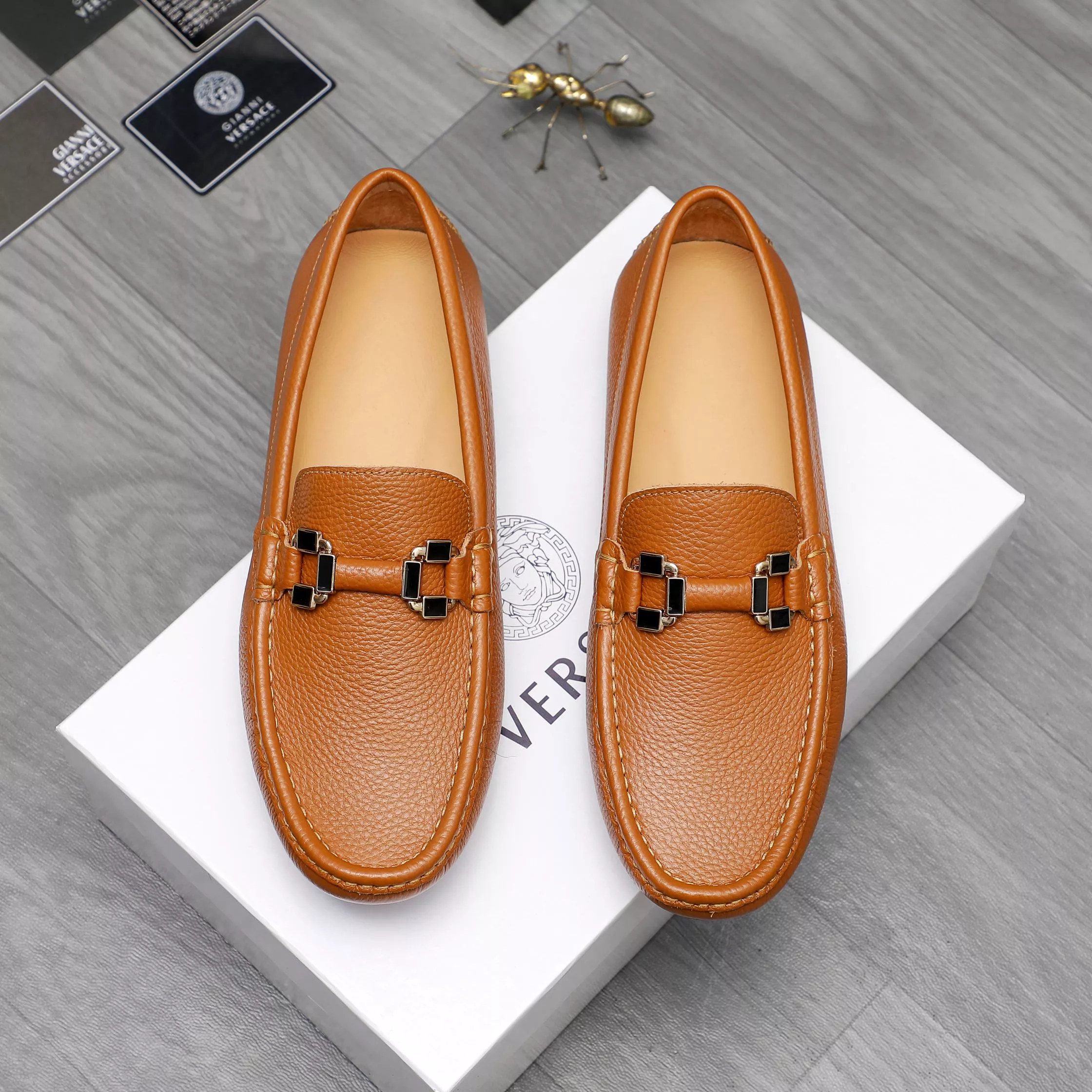 Versace Leather Shoes For Men EasyMatch 5504