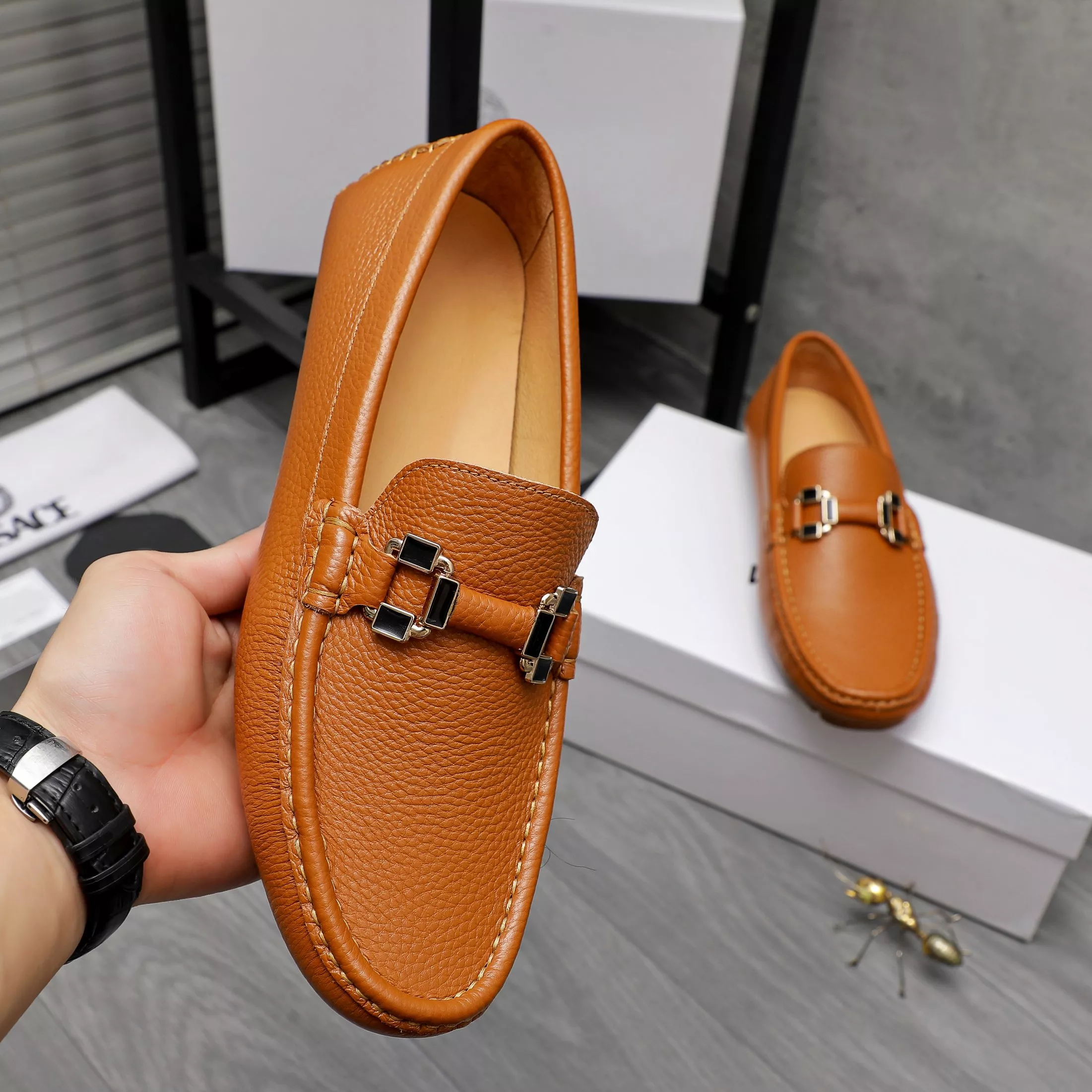 Versace Leather Shoes For Men EasyMatch 5504